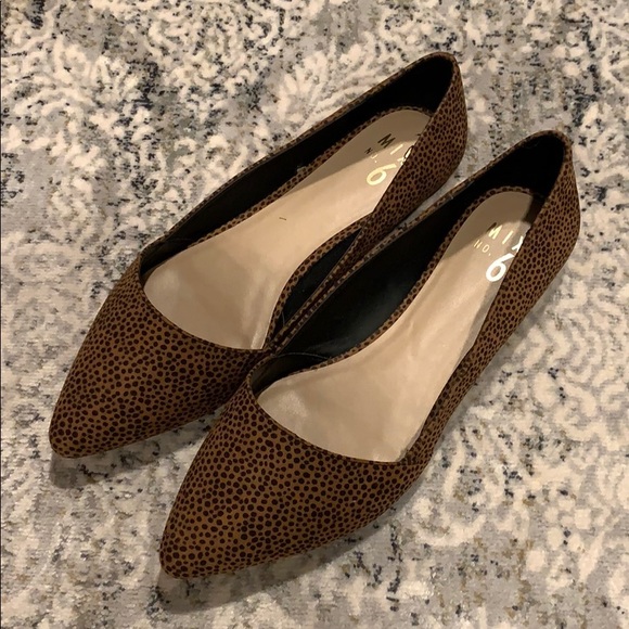 Mix No. 6 Shoes - Leopard print flats. Size 9M.